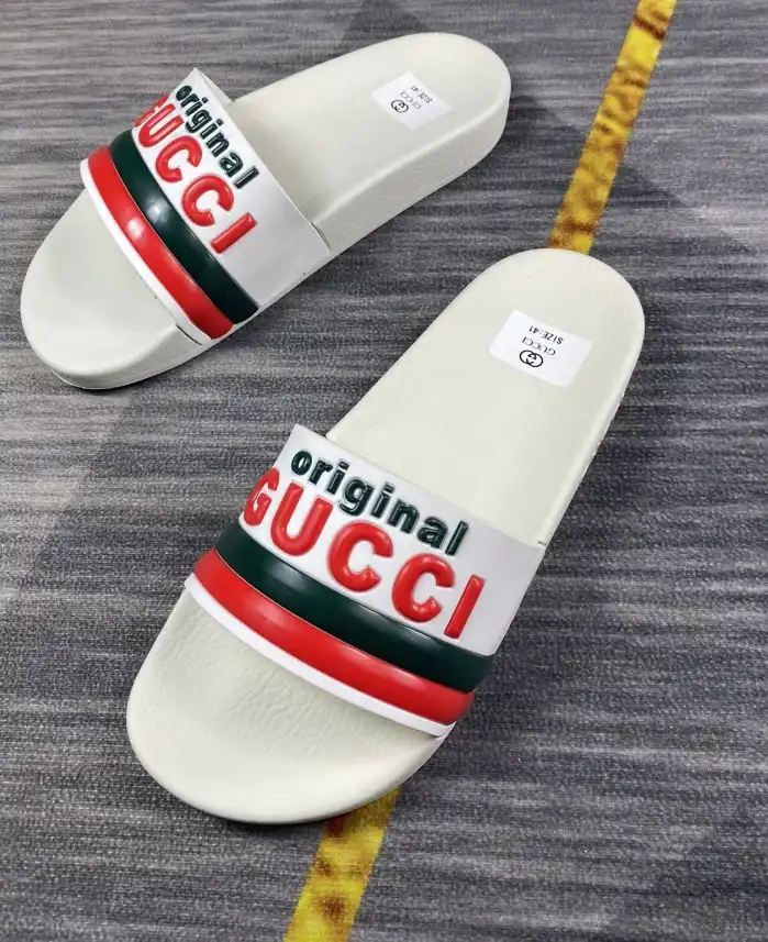 hype Gucci Slippers