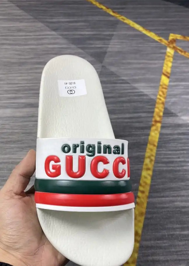 hype Gucci Slippers