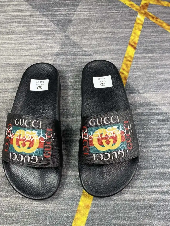 hype Gucci Slippers