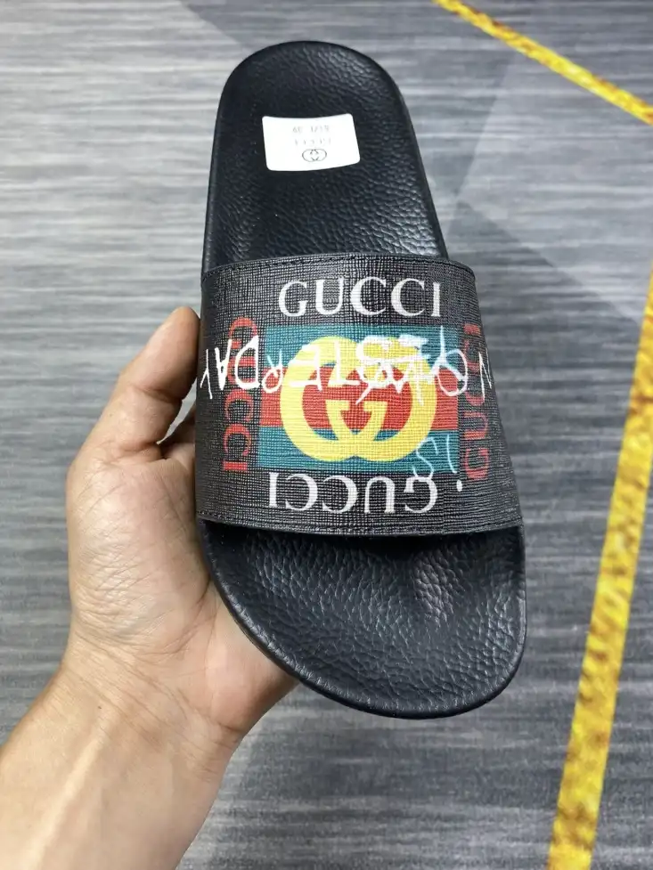 hype Gucci Slippers