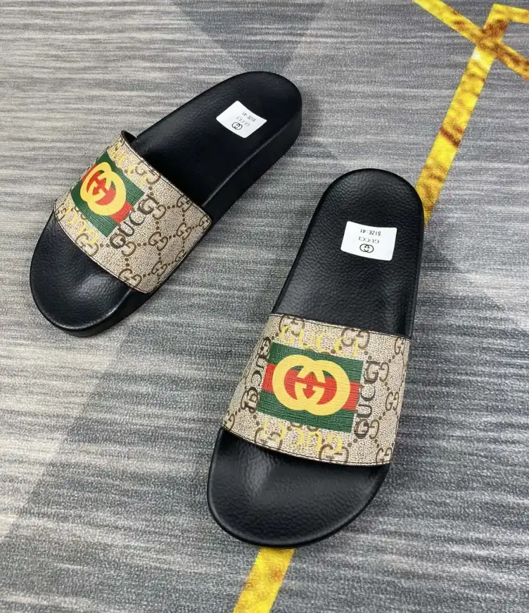 hype Gucci Slippers