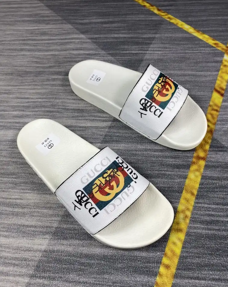 hype Gucci Slippers