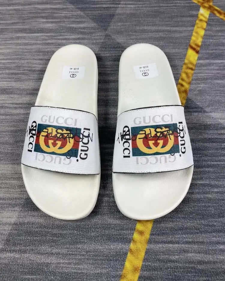 hype Gucci Slippers