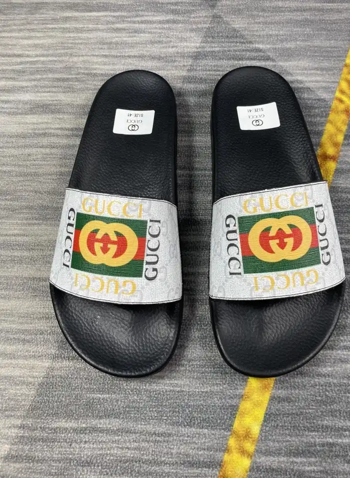 hype Gucci Slippers