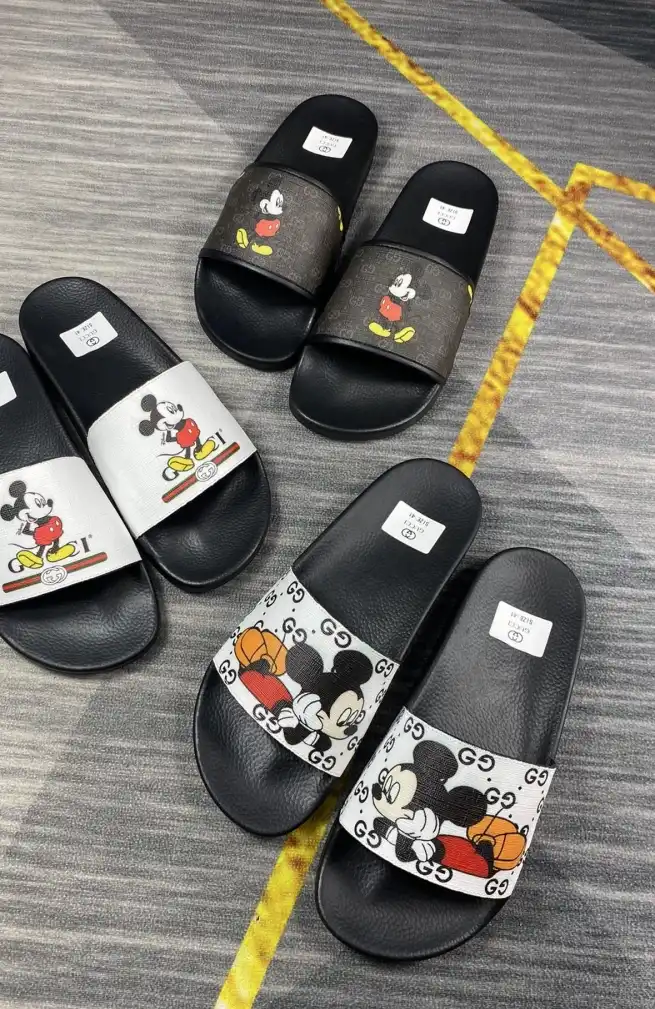 hype Gucci Slippers