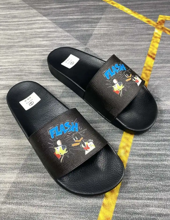 hype Gucci Slippers