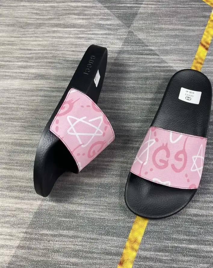 hype Gucci Slippers