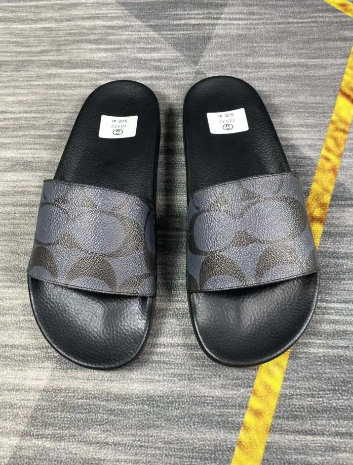 hype Gucci Slippers