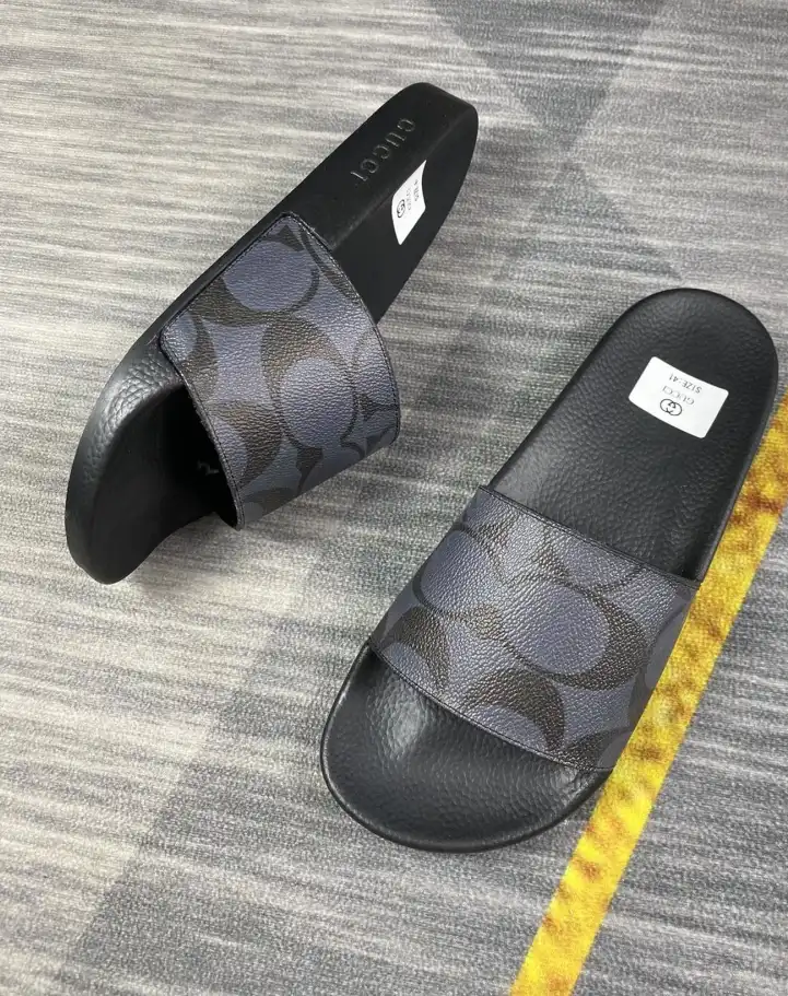 hype Gucci Slippers