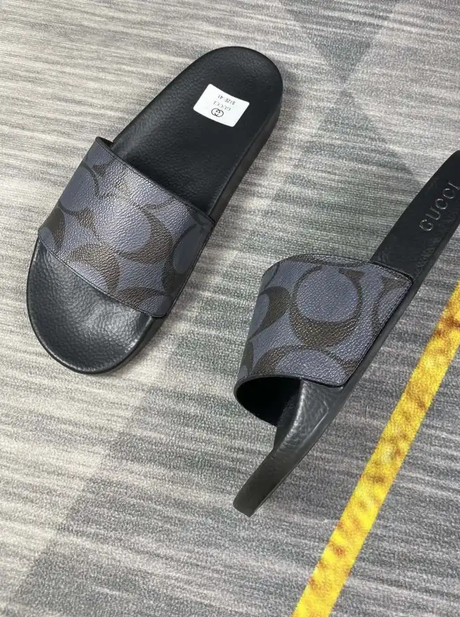 hype Gucci Slippers