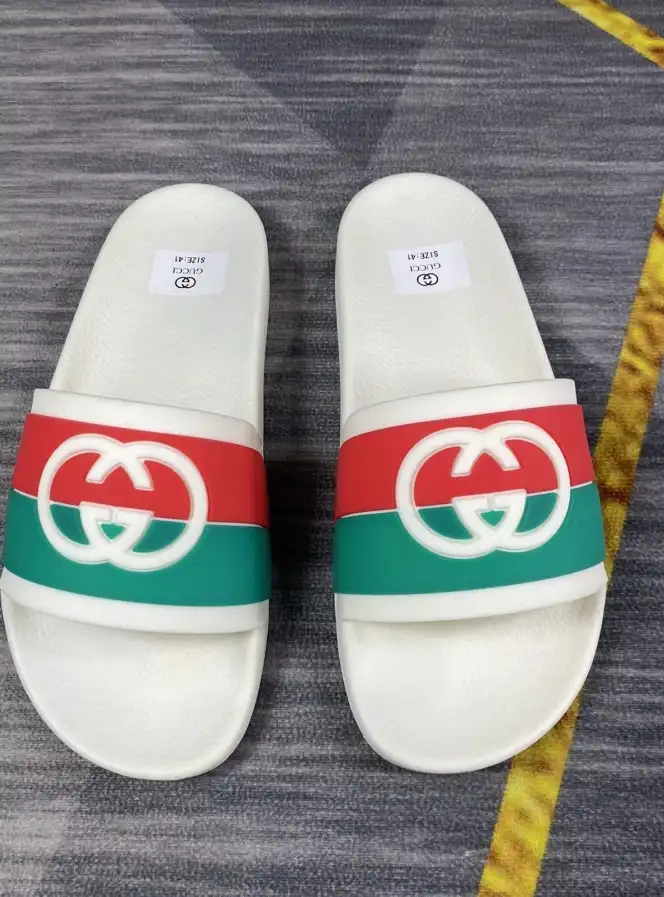 hype Gucci Slippers