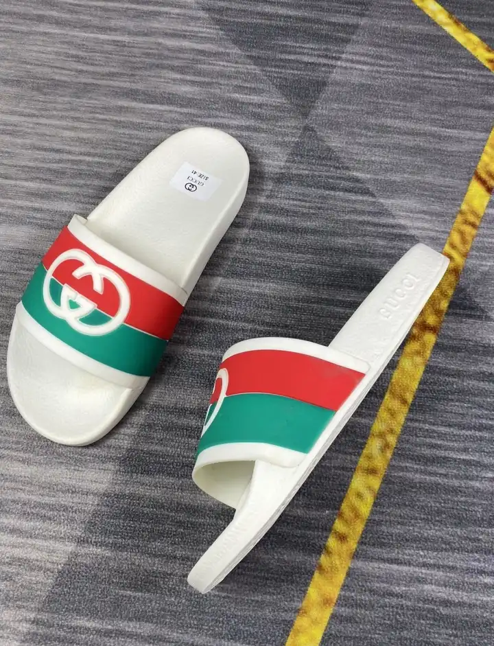 hype Gucci Slippers