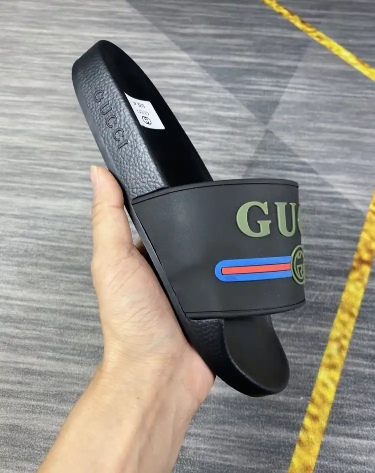 hype Gucci Slippers