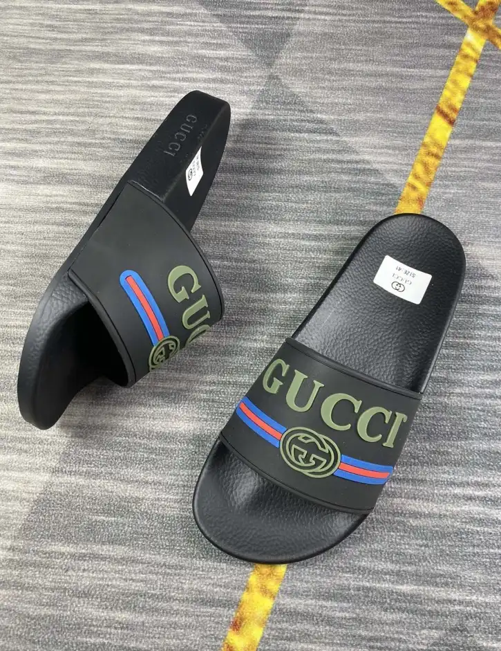 hype Gucci Slippers