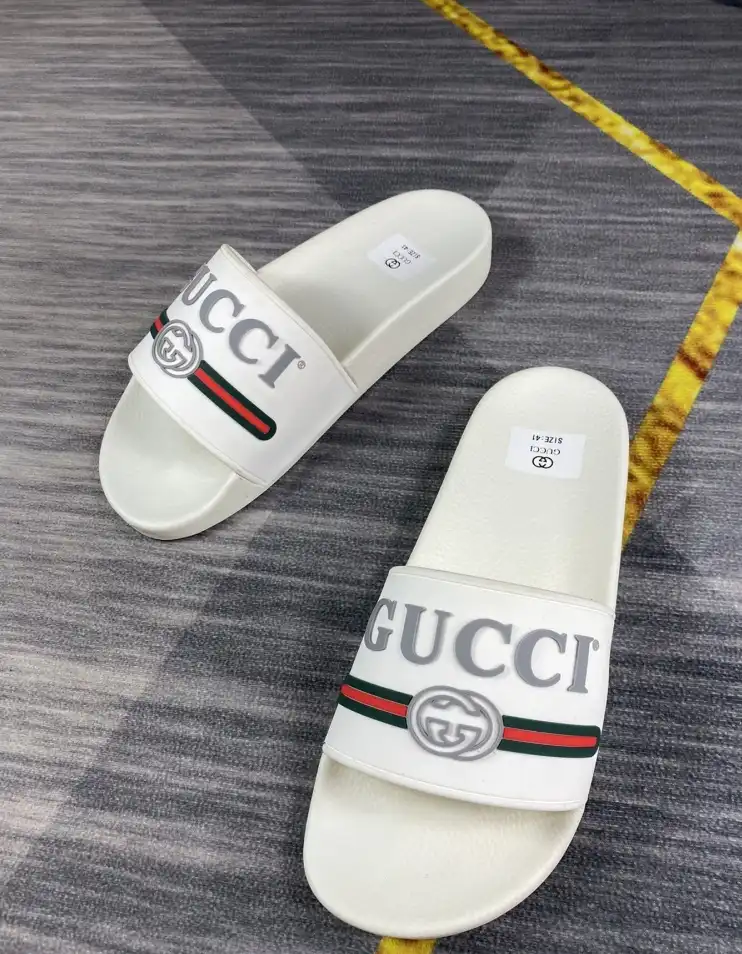 hype Gucci Slippers