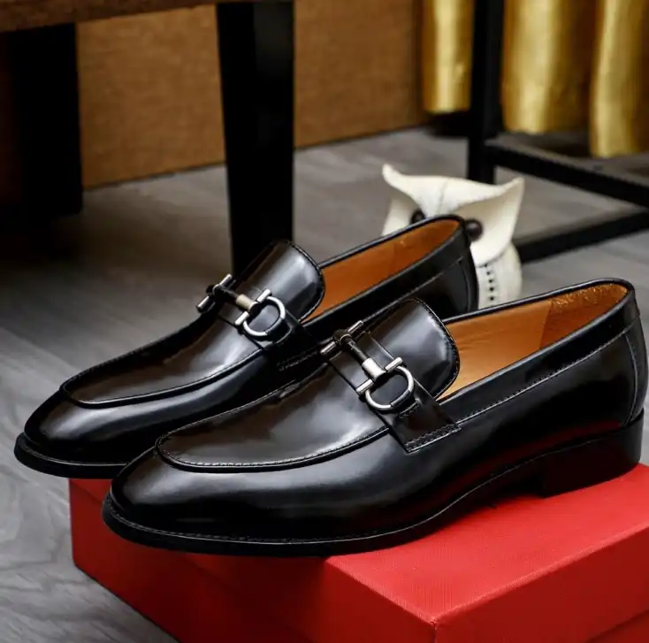 hype Ferragamo Leather Shoes