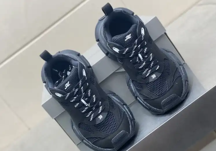 hype Balenciaga Sneakers