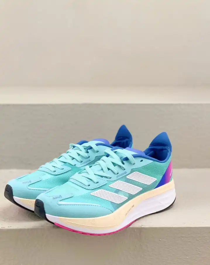 hype Adidas Sneakers