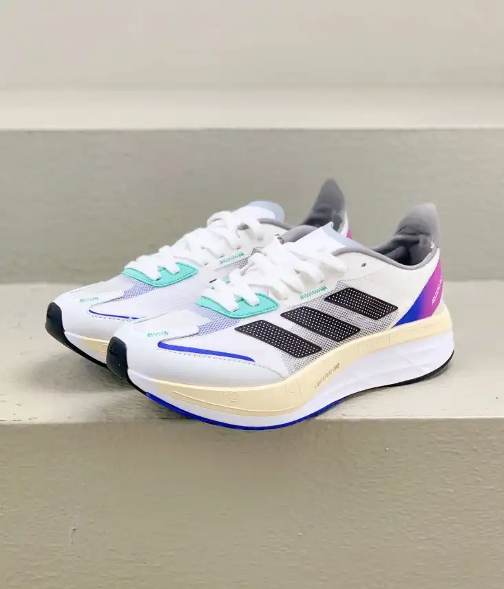 hype Adidas Sneakers