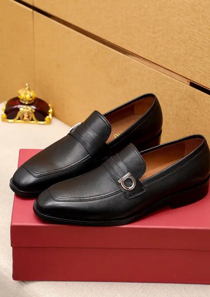 hype Ferragamo Leather Shoes