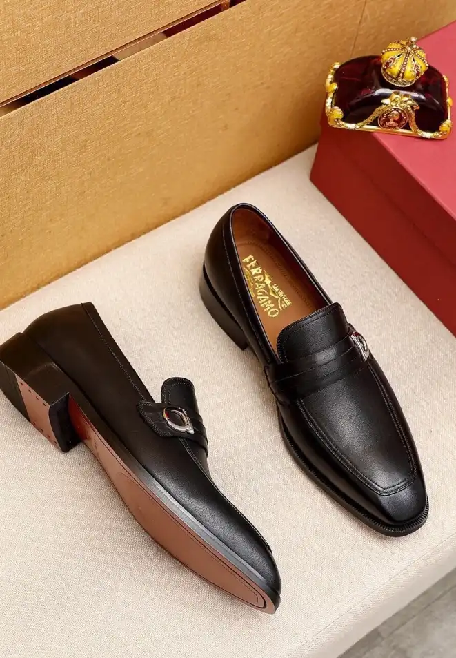 hype Ferragamo Leather Shoes