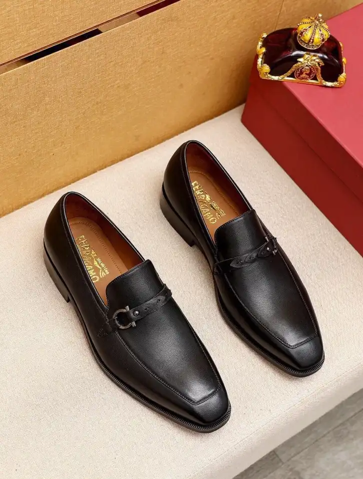 hype Ferragamo Leather Shoes