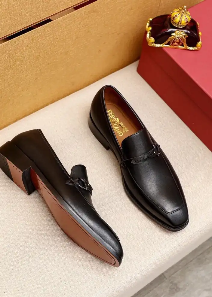 hype Ferragamo Leather Shoes