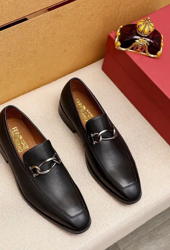 hype Ferragamo Leather Shoes