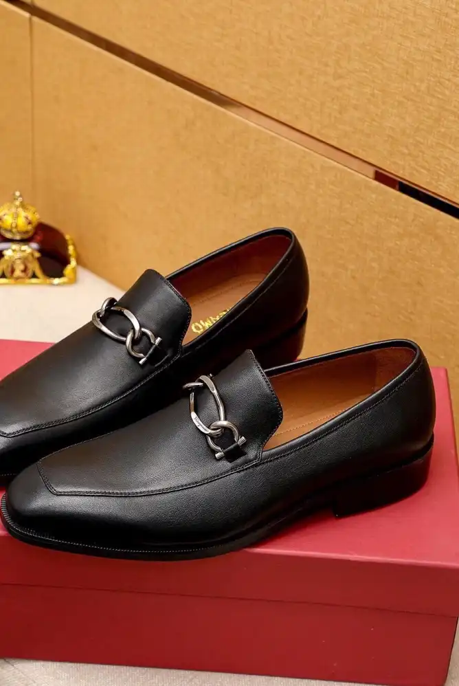 hype Ferragamo Leather Shoes