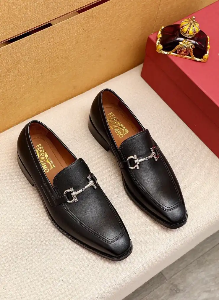 hype Ferragamo Leather Shoes