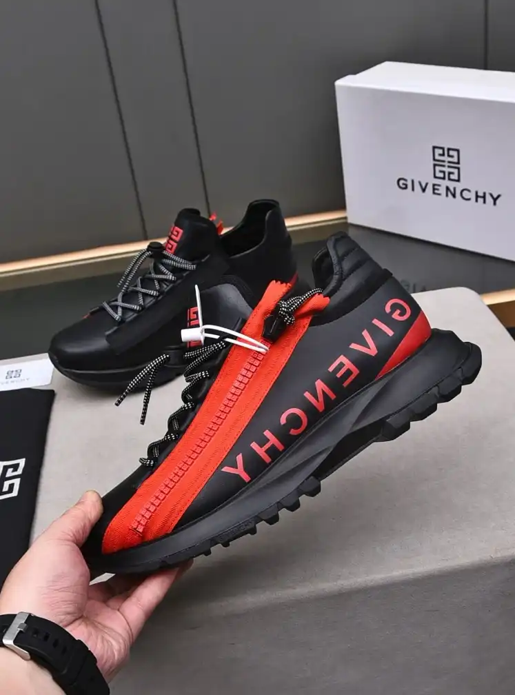 hype Givenchy Sneakers