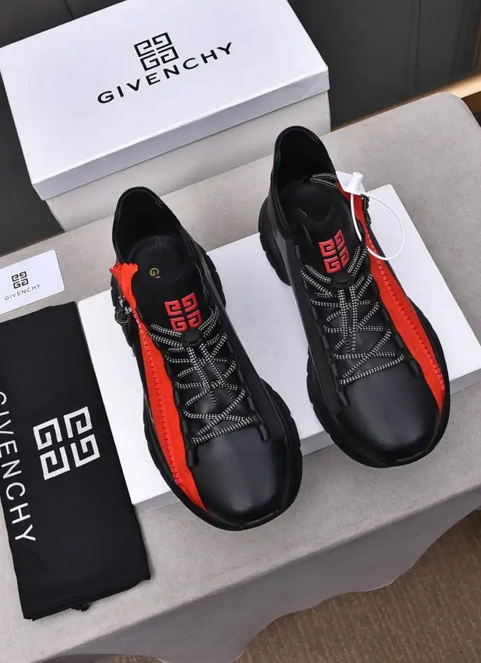 hype Givenchy Sneakers