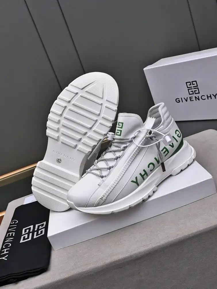 hype Givenchy Sneakers