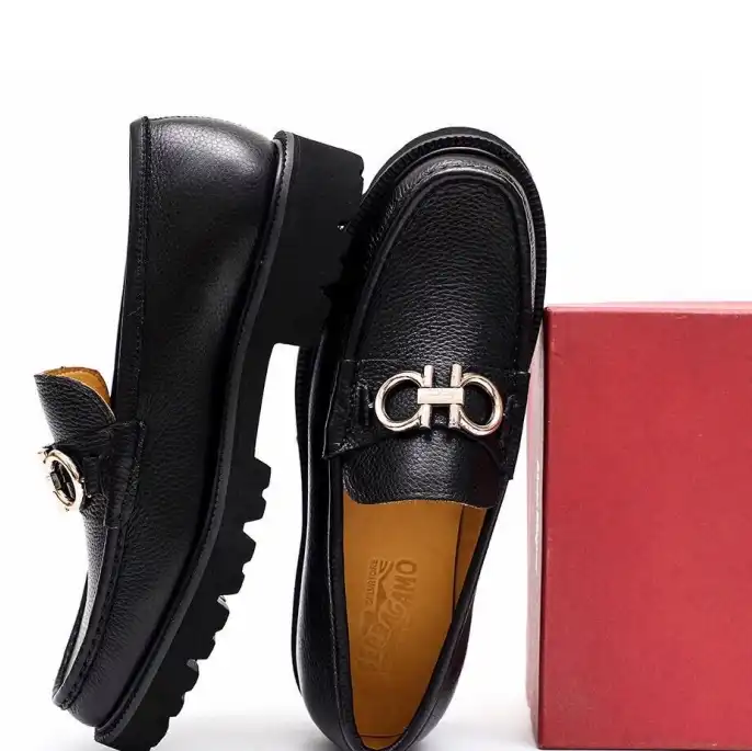 hype Ferragamo Leather Shoes