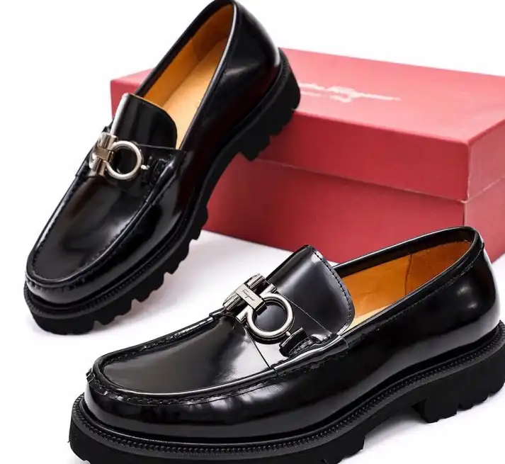 hype Ferragamo Leather Shoes