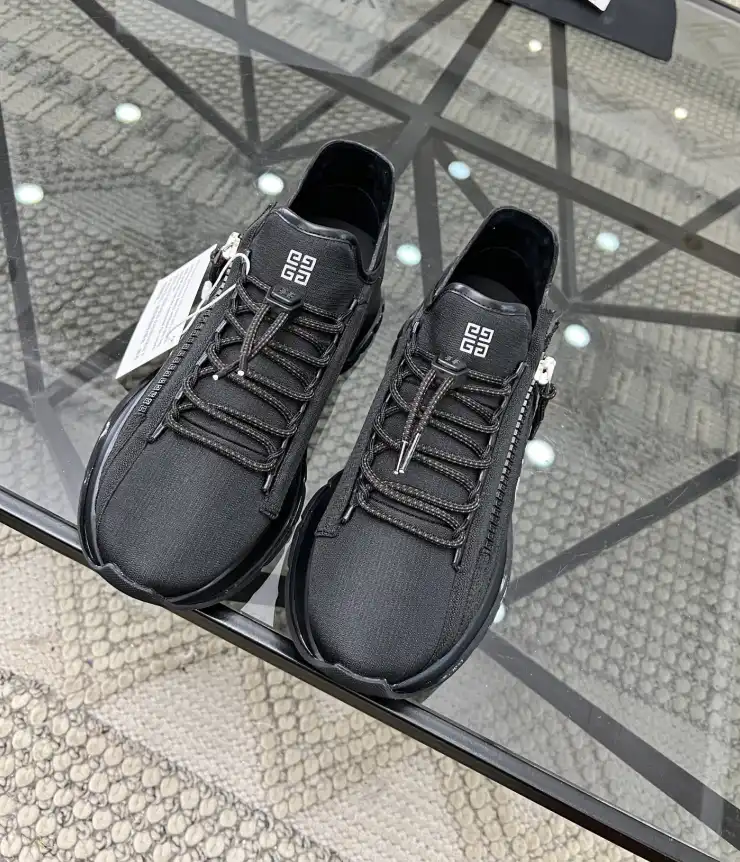 hype Givenchy Sneakers