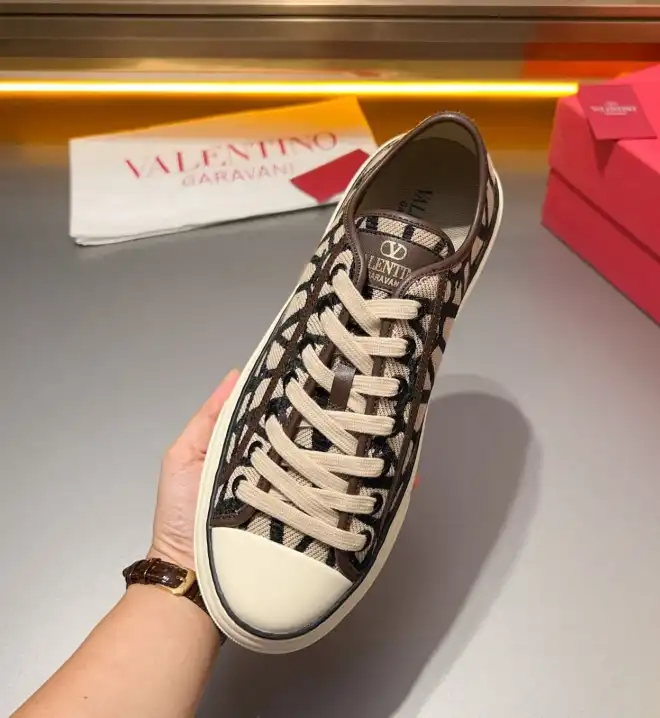 hype Valentino Casual Shoes