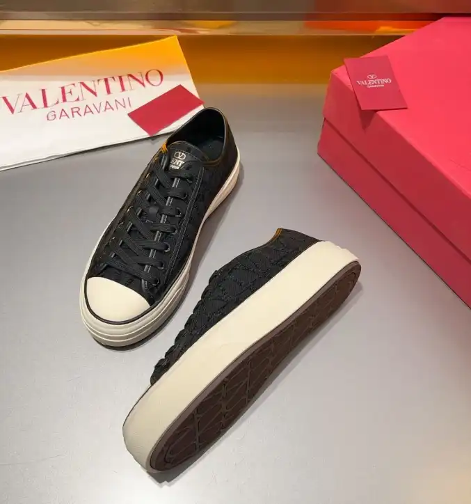 hype Valentino Casual Shoes