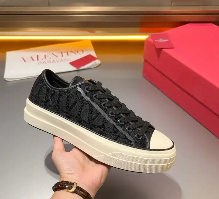 hype Valentino Casual Shoes