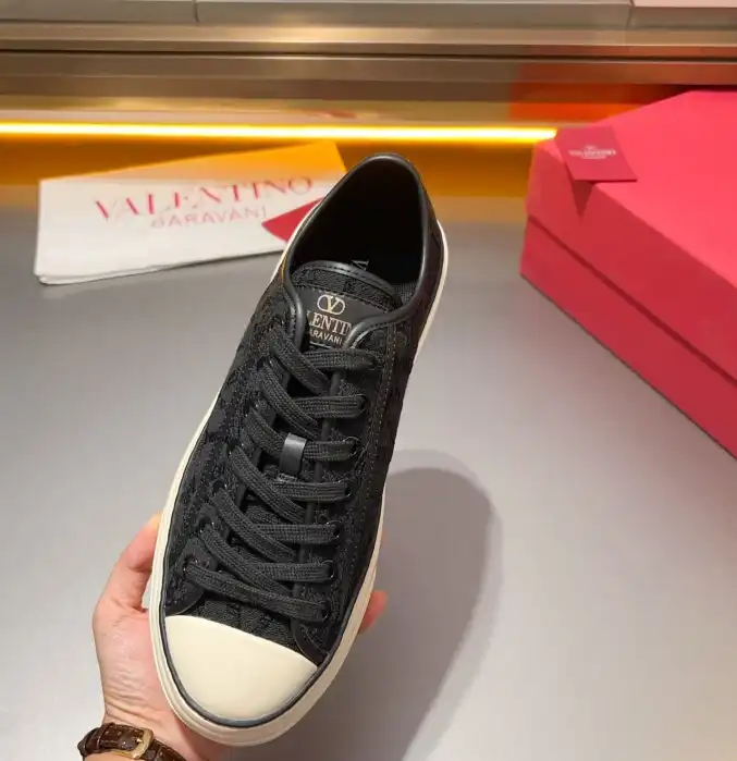 hype Valentino Casual Shoes