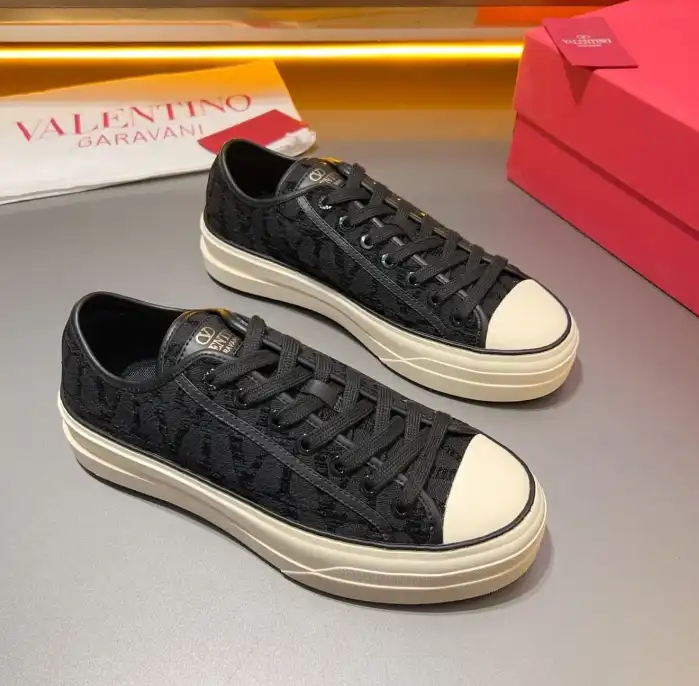 hype Valentino Casual Shoes