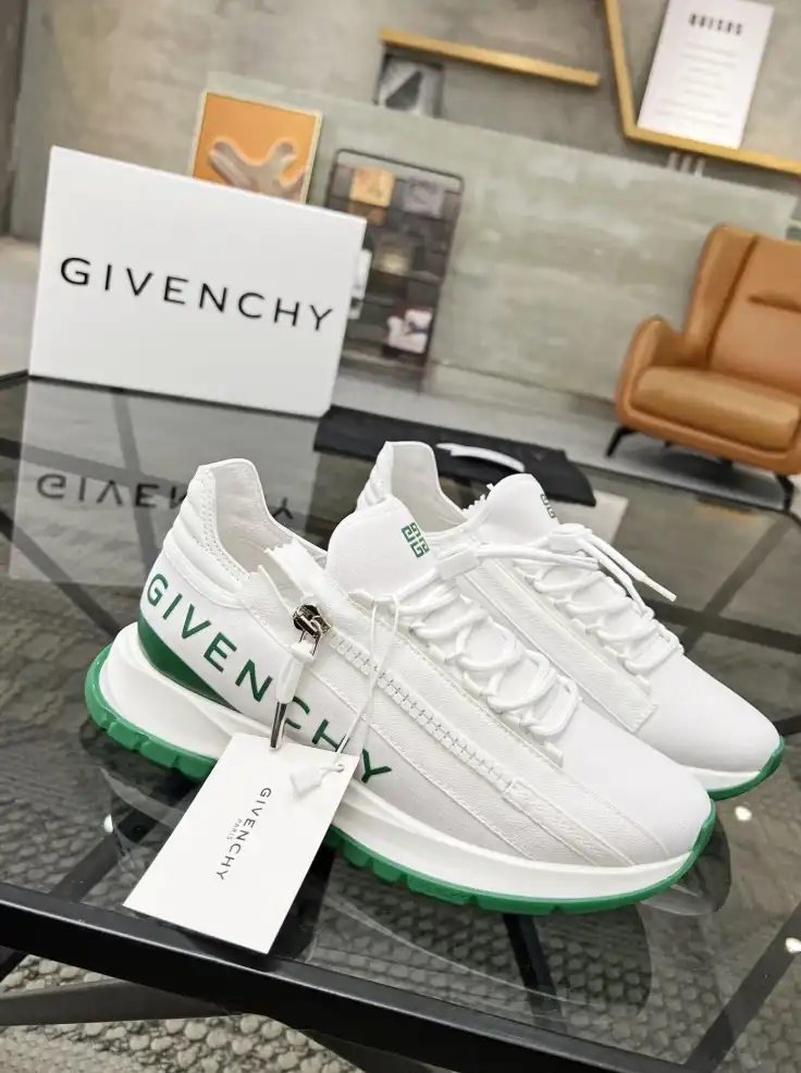 hype Givenchy Sneakers