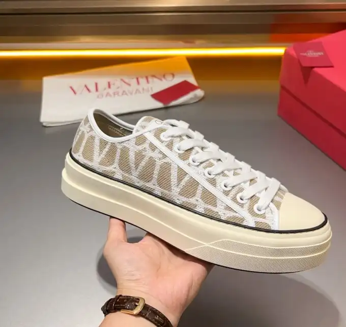 hype Valentino Casual Shoes