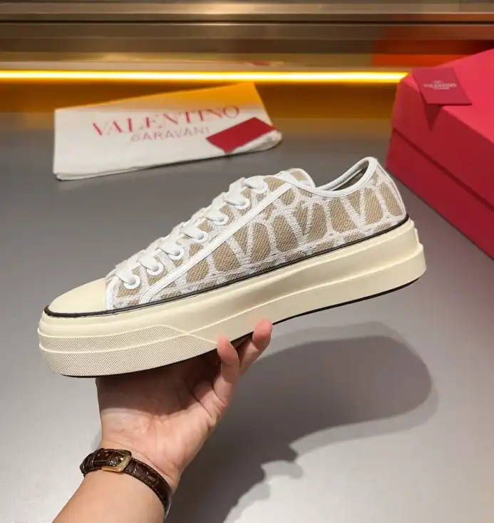 hype Valentino Casual Shoes