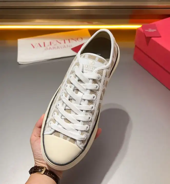 hype Valentino Casual Shoes