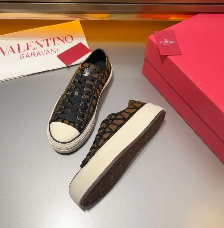 hype Valentino Casual Shoes