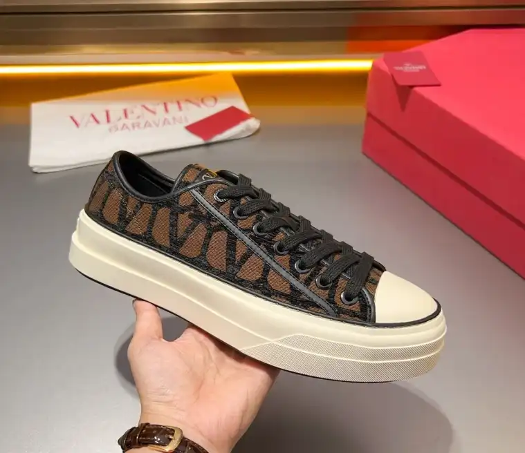 hype Valentino Casual Shoes