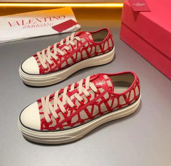 hype Valentino Casual Shoes