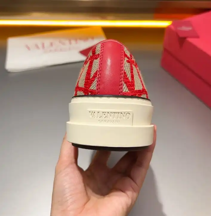 hype Valentino Casual Shoes