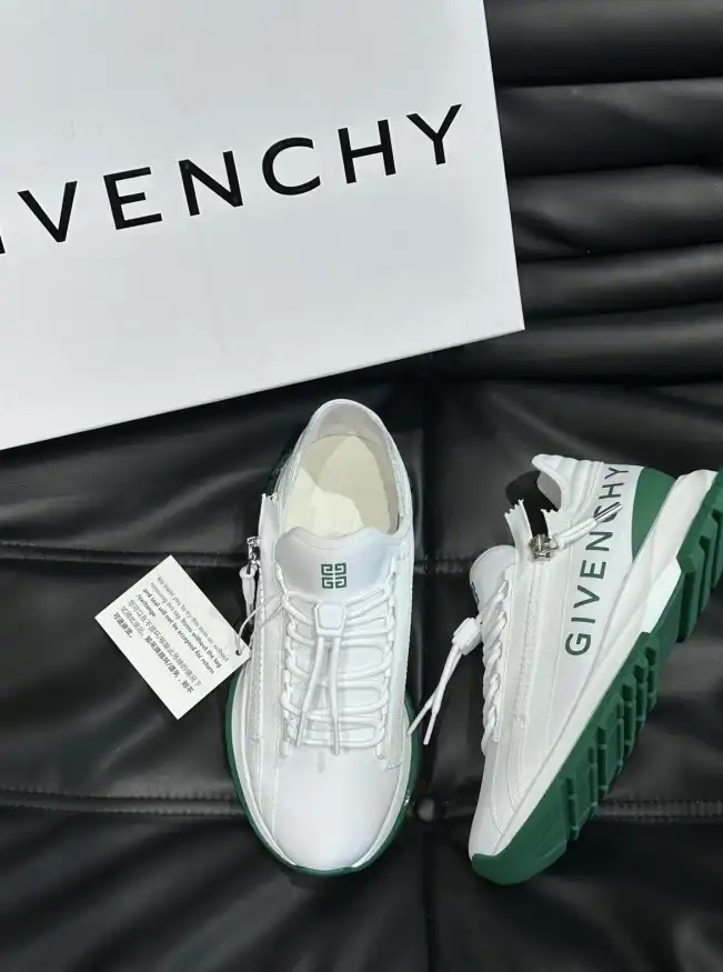 hype Givenchy Sneakers